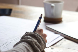 20代ニートが就職するには資格があった方が有利？　職種別おすすめ資格も紹介します！