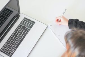 リクルートエージェントの登録は簡単？登録に最適なタイミングと転職成功法