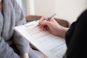 生活相談員の仕事内容とは？資格は必要？生活相談員への転職成功法を大公開