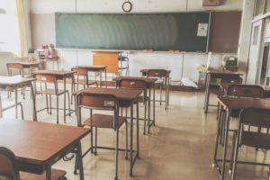 学校事務員へ転職する方法とは？学校事務の仕事内容や将来性も徹底解説！