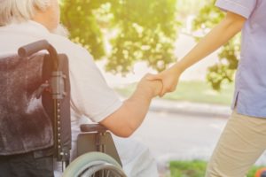 40代未経験でも介護職に転職可能？40代未経験者の介護職への転職成功法