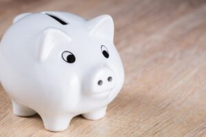 保育士の給料が安いのはなぜ？保育士が給料を上げる方法や転職のコツを解説