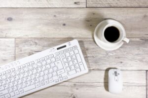 フリーランスエンジニアの現実って？厳しい現実＆嬉しい現実と案件獲得法