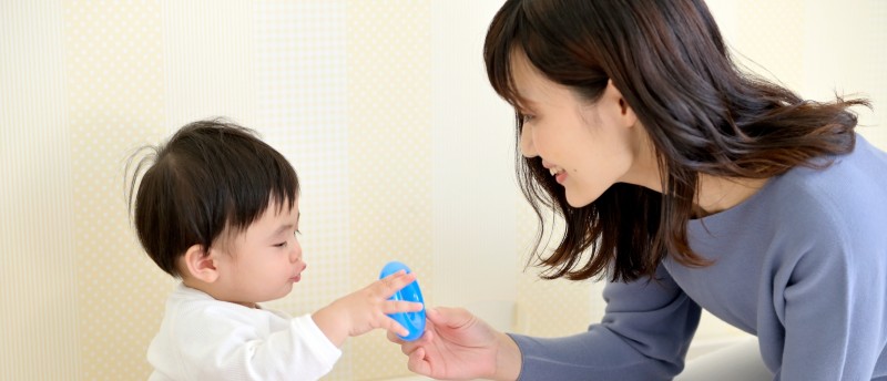 保育ママ(家庭的保育者)の収入は?自宅で保育士資格を活かして働く方法