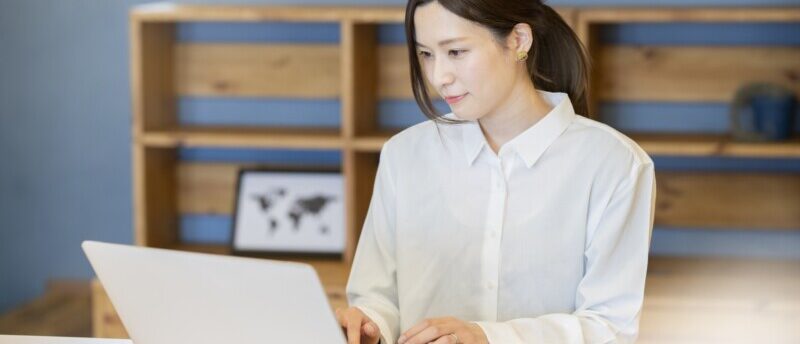 経理は女性が働きやすい職種なの?女性におすすめの理由と経理職になる方法