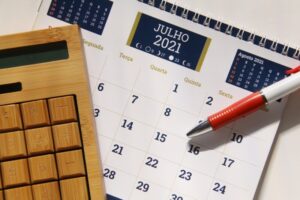 経理に転職しやすいタイミングは？経理転職のベストな時期と成功のポイント