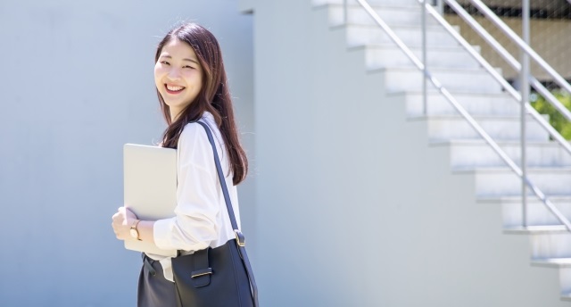 中卒女性_稼げる仕事まとめ