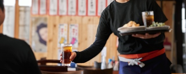既卒向けの就職先 飲食