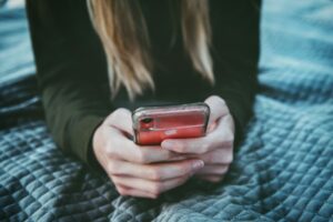 看護師が電話で直接応募するには？
